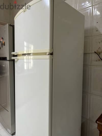 fridge in excellent working