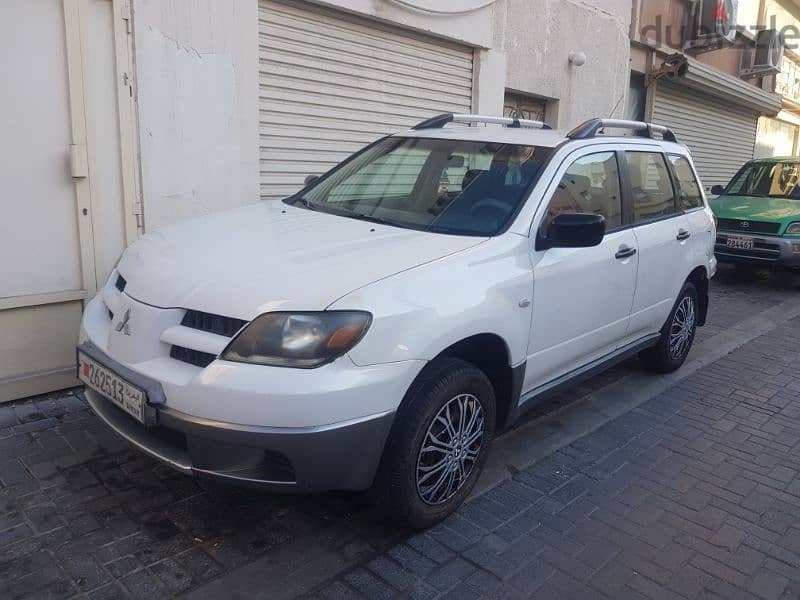 ميتسوبيشي آوتلاندر 2006 Mitsubishi Outlander 1