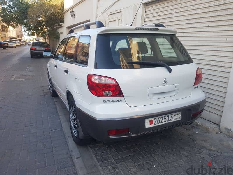 ميتسوبيشي آوتلاندر 2006 Mitsubishi Outlander 3