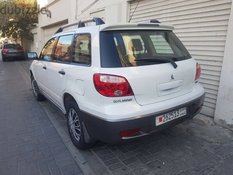 ميتسوبيشي آوتلاندر 2006 Mitsubishi Outlander 4