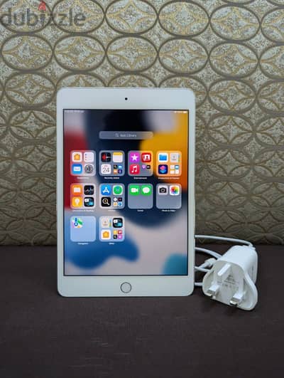 iPad Mini 4 - Wi-Fi - Excellent Condition!