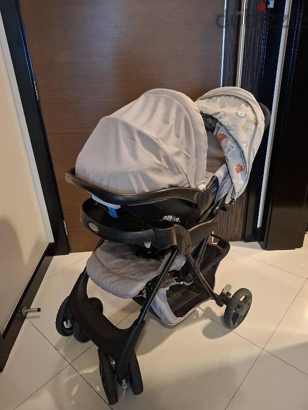 Graco stroller with car seat 1