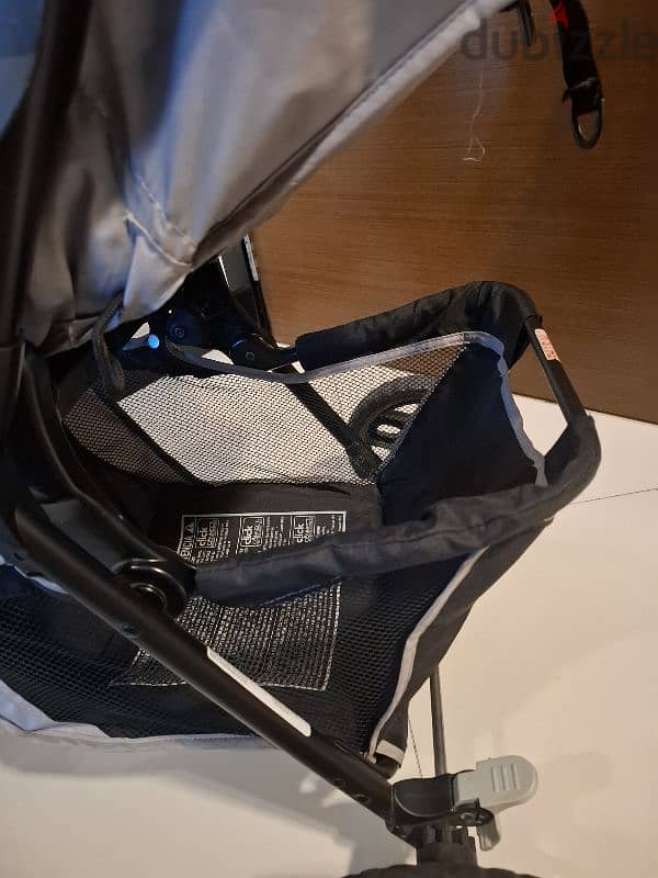 Graco stroller with car seat 5