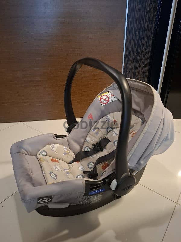 Graco stroller with car seat 8