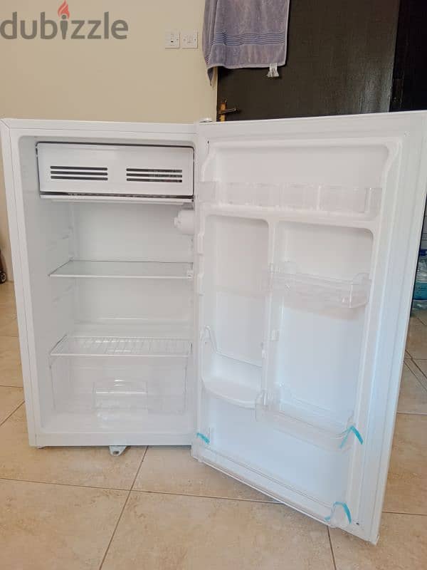 Small Refrigerator 4