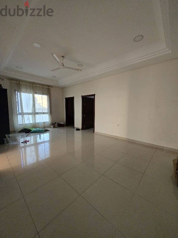 فيلا للبيع في الحد الجديد  قريب اسواق اصيل villa for sale in New Hidd 4