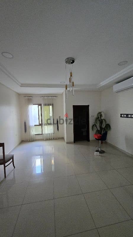 فيلا للبيع في الحد الجديد  قريب اسواق اصيل villa for sale in New Hidd 9