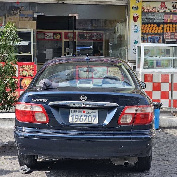 Nissan sunny Automatic  model number 2002 5