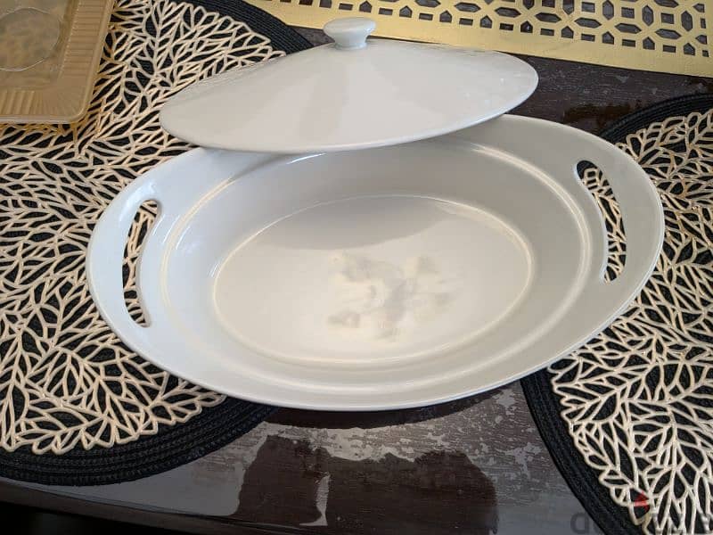 Serving dish for sale 1