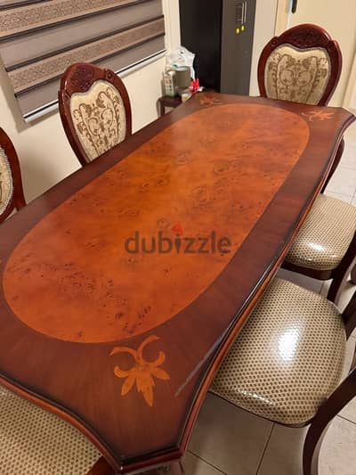 Heavy and excellent quality Dining Table for sale