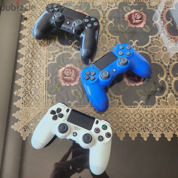 PS5/PS4 controllers 2