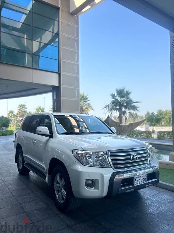 Toyota Land Cruiser 2015 1