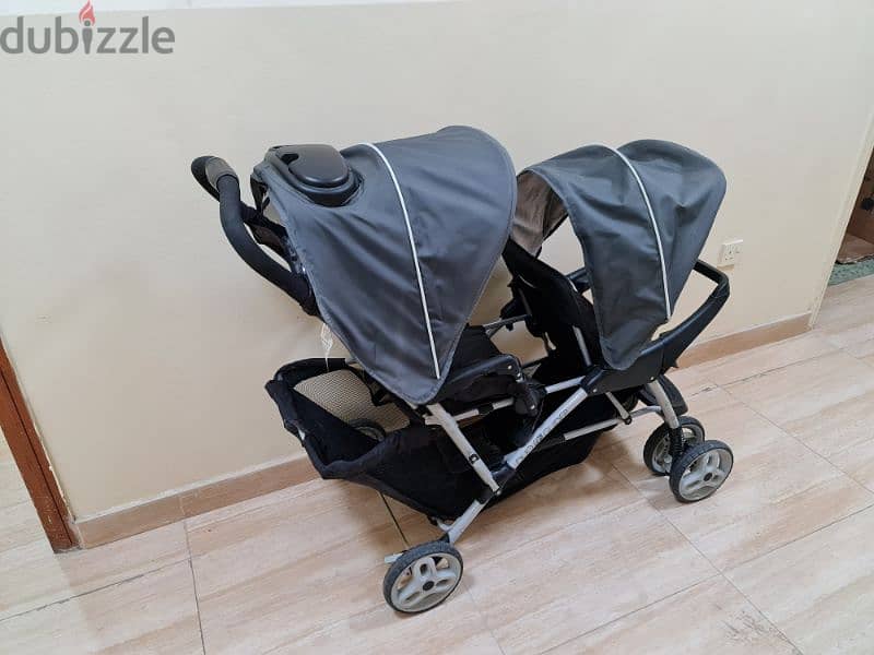 graco double stroller  in excellent condition pickup juffair 1