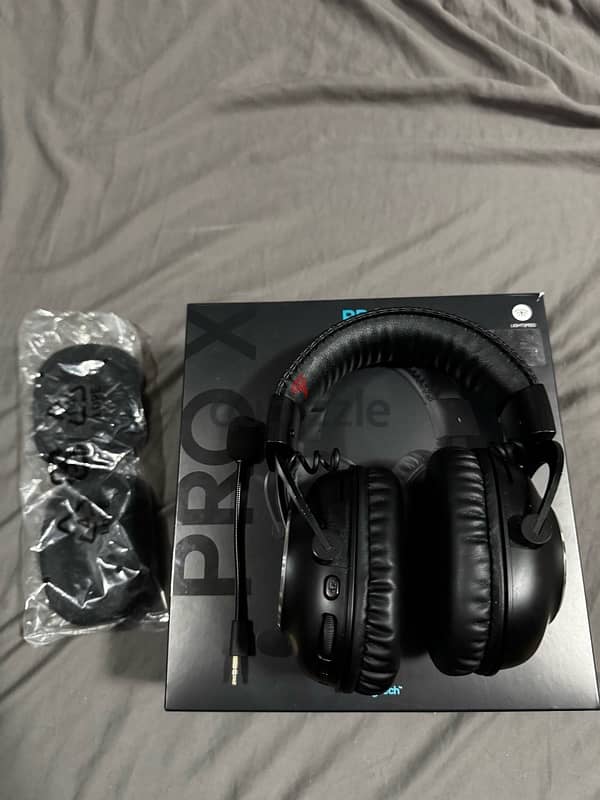 Logitech G PRO X Wireless Headset 1