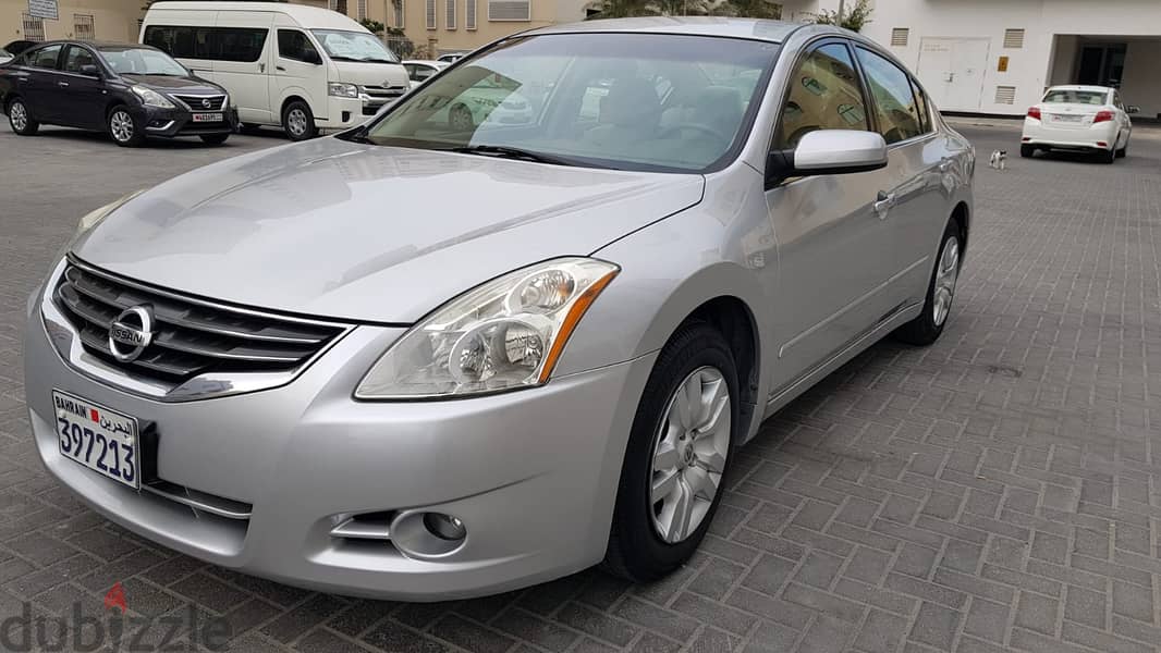 Nissan Altima 2012 1