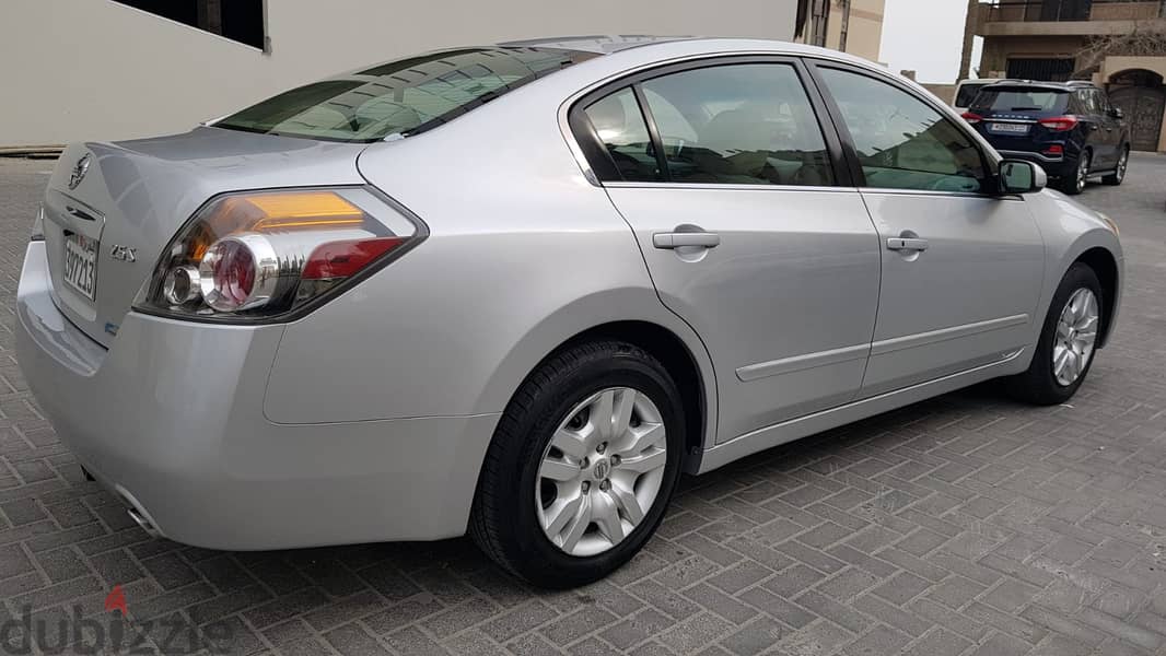 Nissan Altima 2012 9