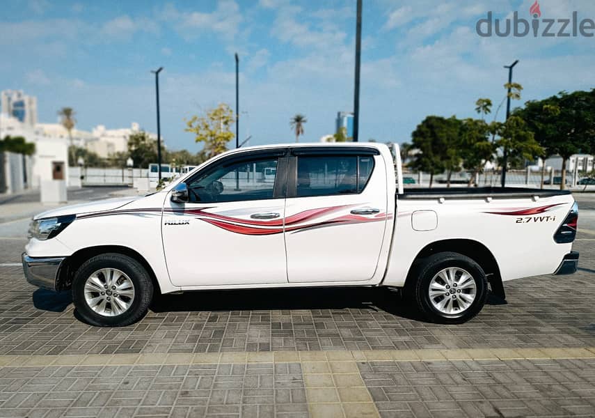 Toyota Hilux 2020-AUTOMATIC PICKUP 3