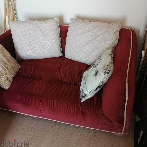 . . . Sofa seat red coolorطقم جلوس مخمل احمر كالجديد 5