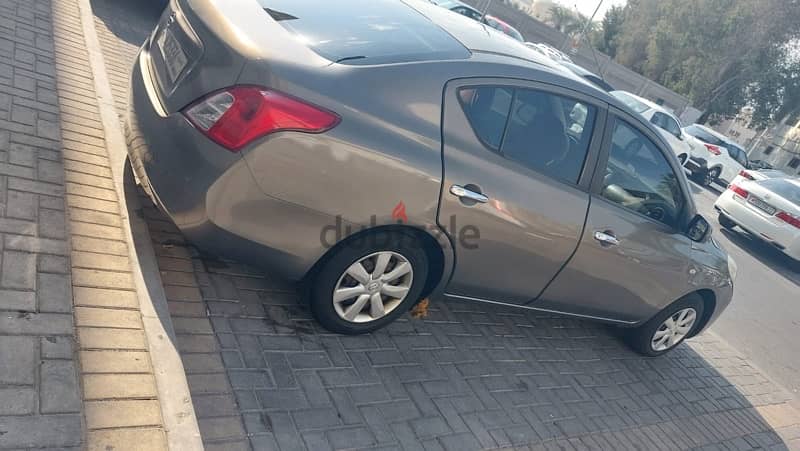 Nissan Sunny 2012 0