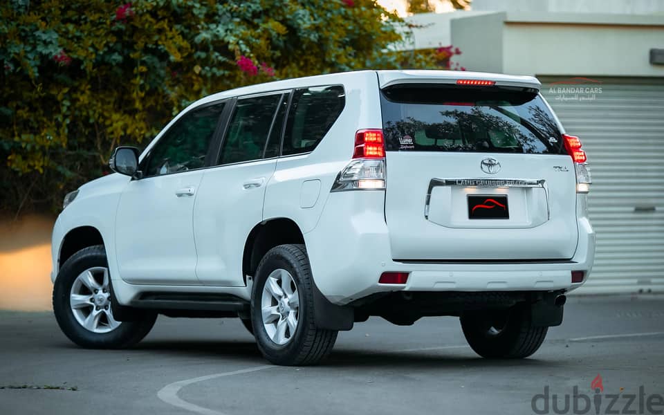 Toyota Prado 2012 | EXCELLENT CONDITION | WHITE 5