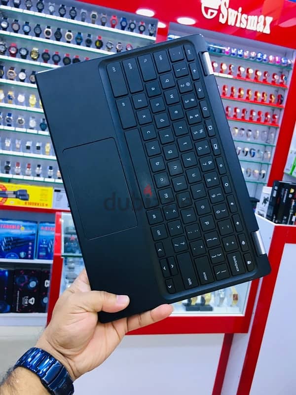 accr laptop  …. . 4GB/64GB come my shop and WhatsApp 38303474 6