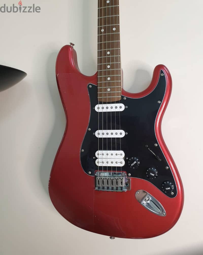 Fender Squier Stratocaster guitar (my no. 33899639) 2