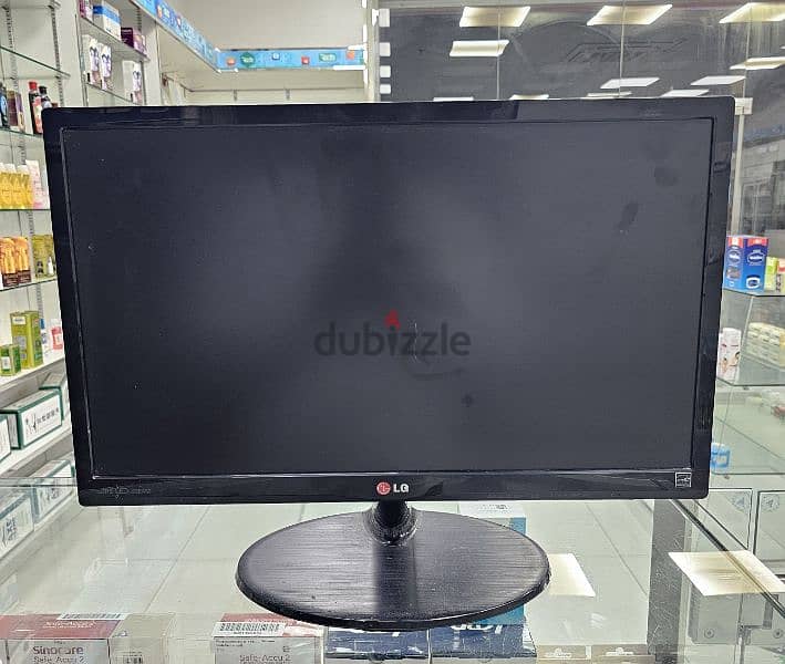 LG Monitor 24 Inch 1