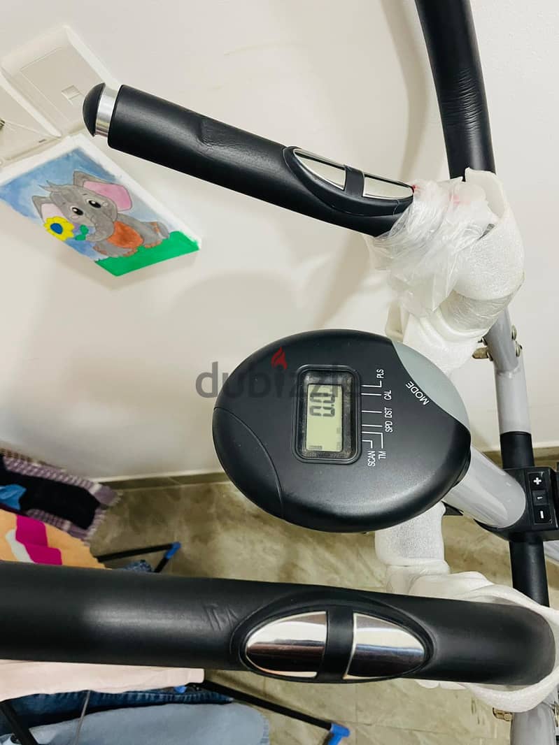 Almost new elliptical trainer machine for sale urgent 1