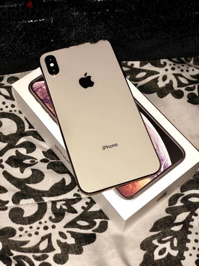 iphone xs 100% battery 64gb  with original box