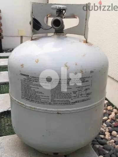 BBQ Gas cylinder with gas