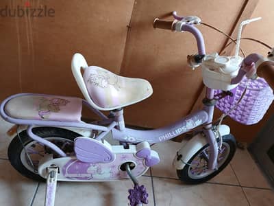 Kids bike in good condition for 12bd