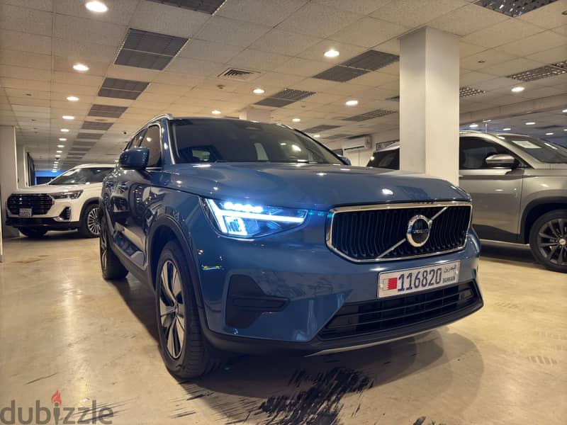 Volvo XC40 2023 1