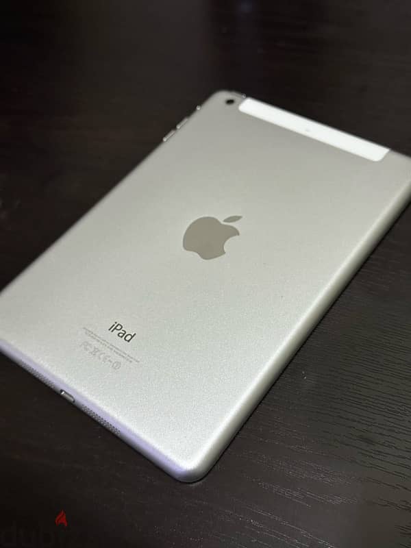 For Sale: iPad Mini 2 (WiFi + Cellular), 16GB, Silver 1