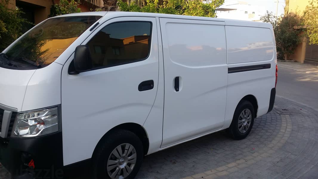 Nissan Bus Cargo Van Well Mantaine Single Ownar 3