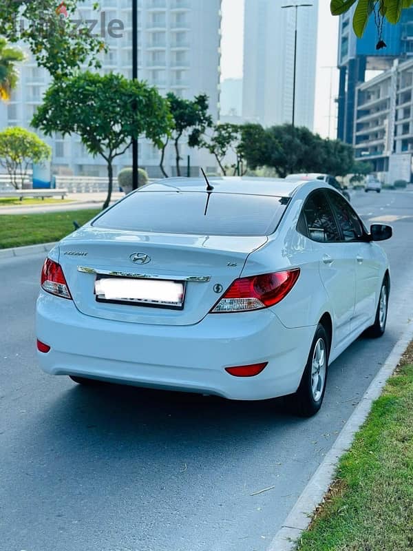 Hyundai Accent 2018 8