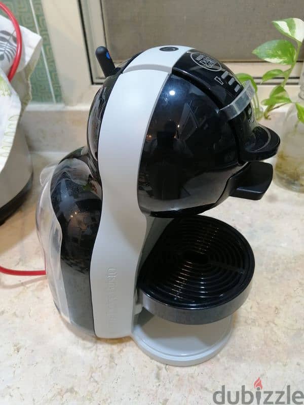 Nescafé Dolce Gusto coffee machine 1