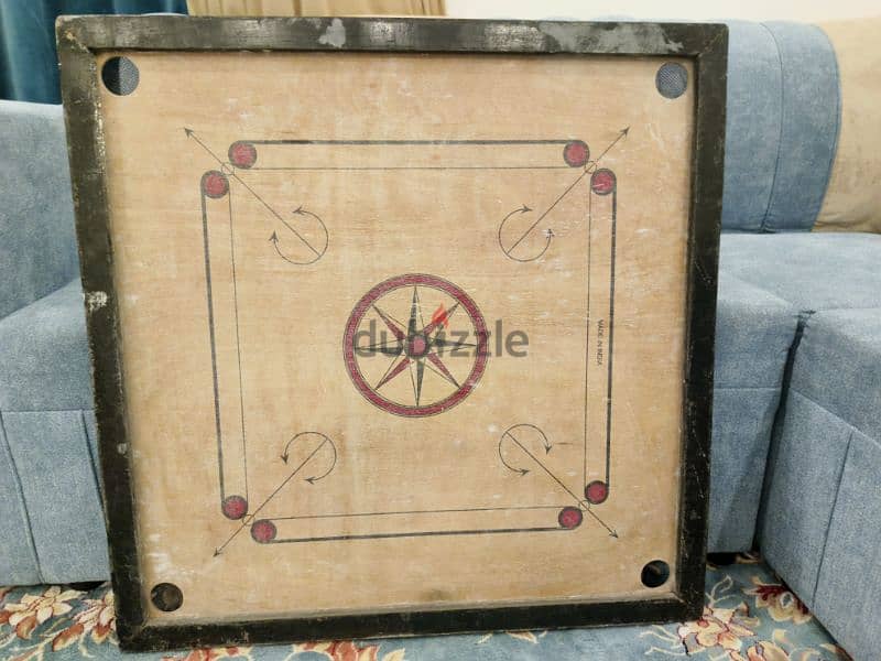 30×30 carrom with everything powder add coins and striker 2