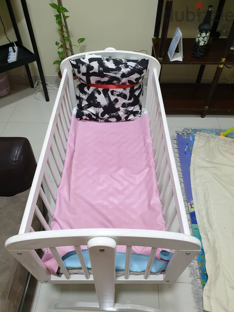 Used wooden Baby cradle for sale - Juniors Brand 4