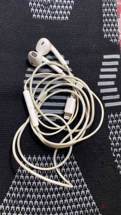 iPhone headphones