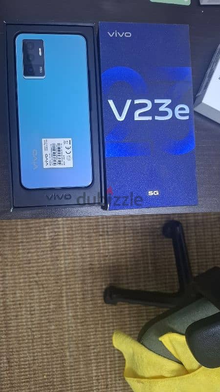 vivo V23e  8+8 ram 128 storage 4