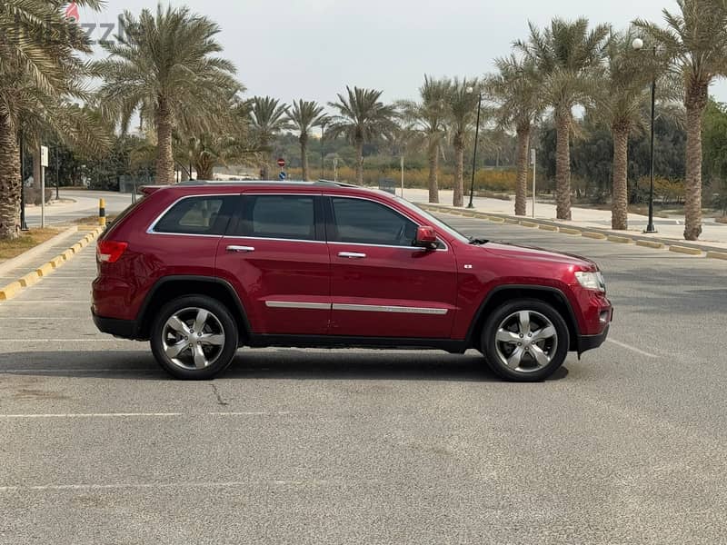 Jeep Grand Cherokee 2012 Limited (Maroon) 4