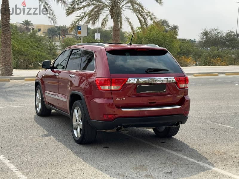 Jeep Grand Cherokee 2012 Limited (Maroon) 7