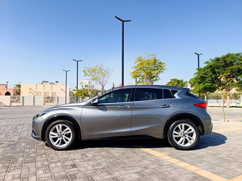 Infiniti Q30 2018 2.0L ZERO Accident Excellent Condition Hatchback 5