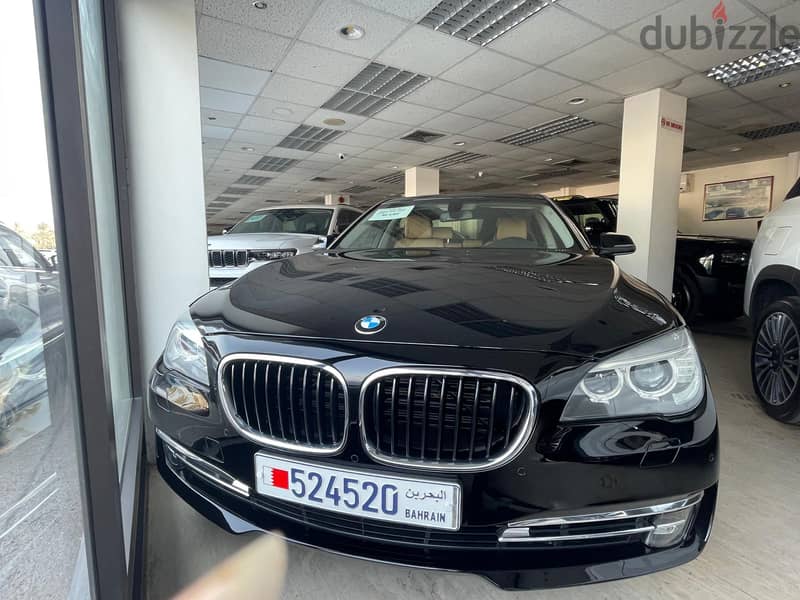 BMW 7-Series 2013 1