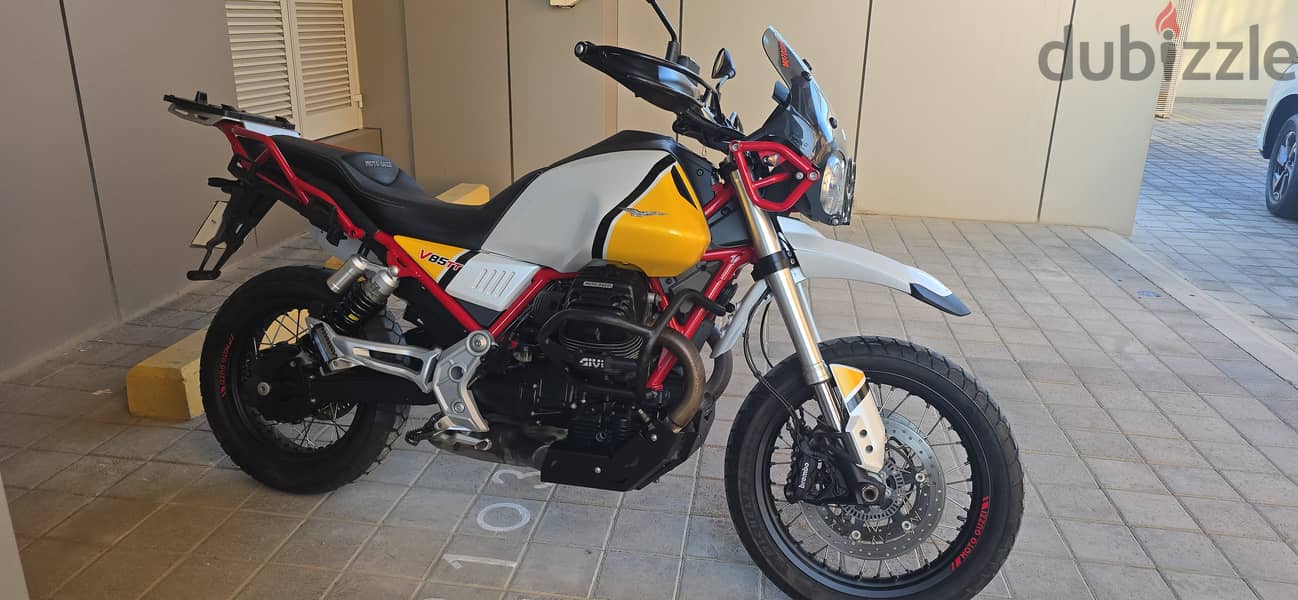 2020 Moto Guzzi v85tt 2