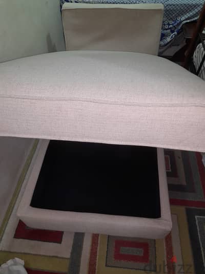 كرسى سرير بحالة ممتازة للبيع/ Seat bed for sale