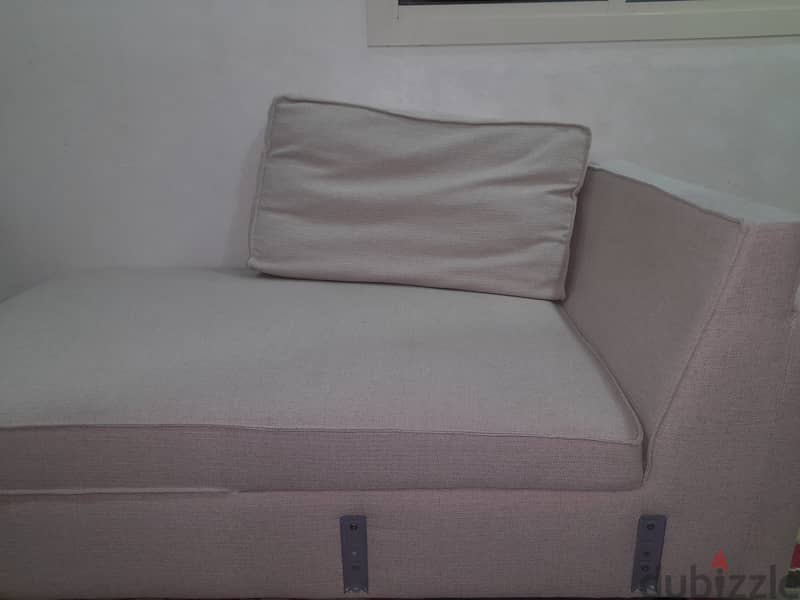 كرسى سرير بحالة ممتازة للبيع/ Seat bed for sale 1