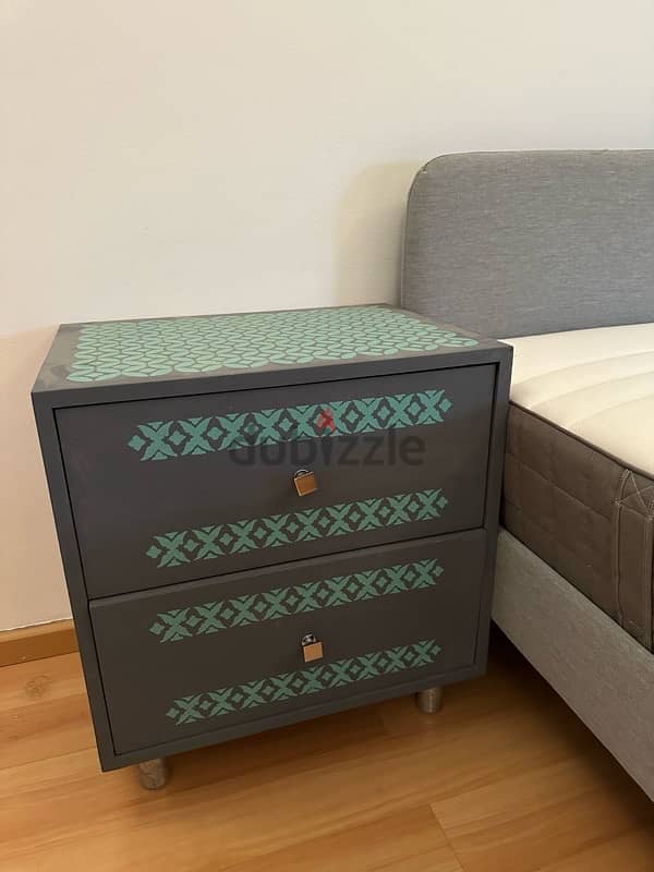 furniture in excellent condition 1