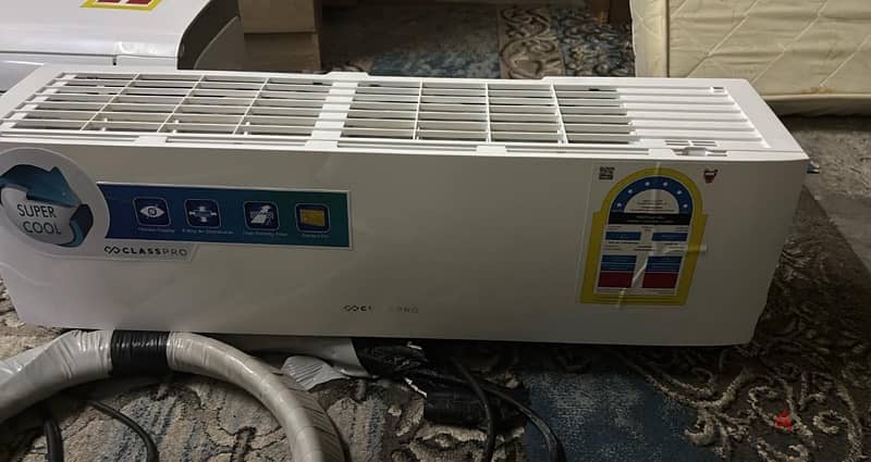 Ac new only fixed without use split 2.8 ton and 1.5 ton 1