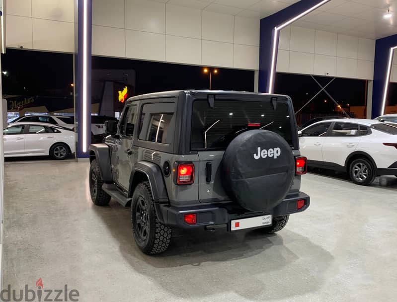 Jeep Wrangler Sport 2